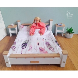 Białe drewniane mebelki dla...